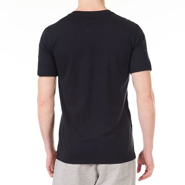 Camiseta Umbro Tradicional Diamond Masc - Preto