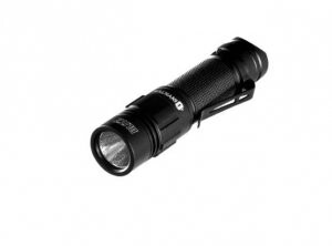 Lanterna Invictus Blitz Pro 550 Lumens