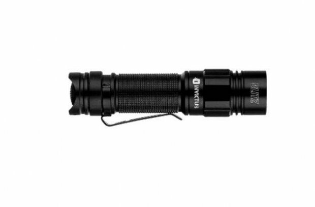 Lanterna Invictus Blitz Pro 550 Lumens