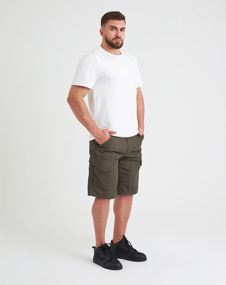 Bermuda Invictus Veteran Masc -  Verde Oliva