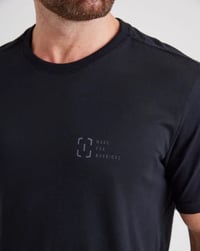 Camiseta Invictus Concept ADN - Preto