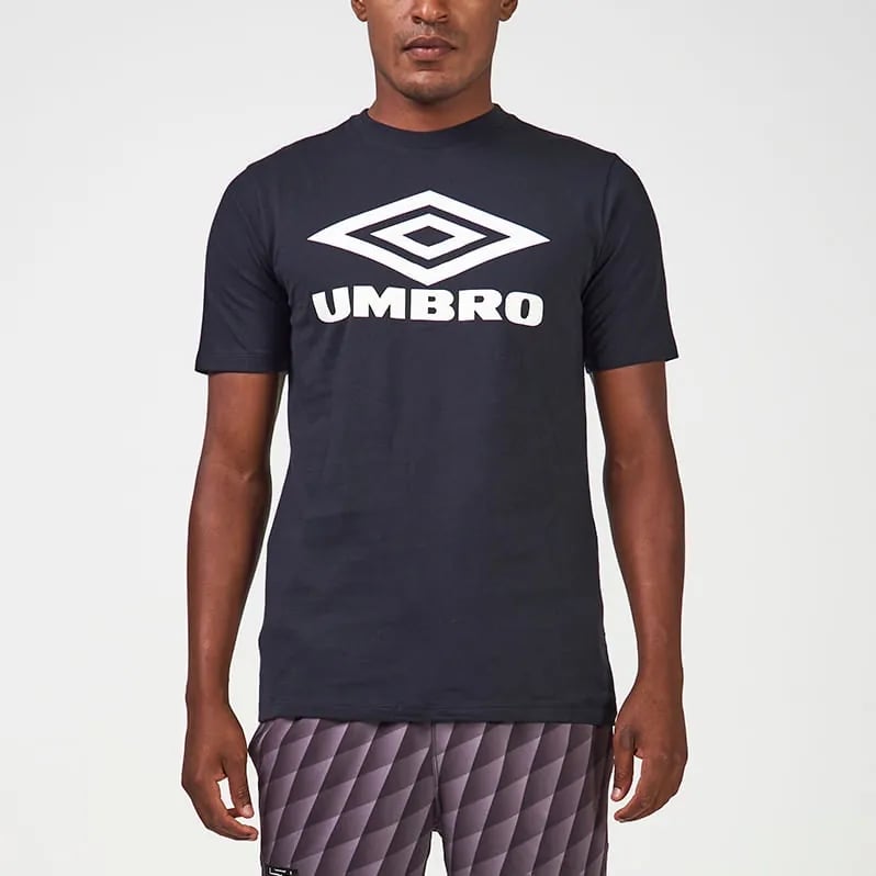 Camiseta Umbro Large Logo Duo Masc - Preto