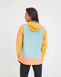 Jaqueta Galapagos Darwin Evolution Fem - Salmão e Amarelo (Impermeável)