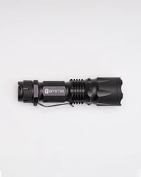 Lanterna Invictus Bolt 100 Lúmens