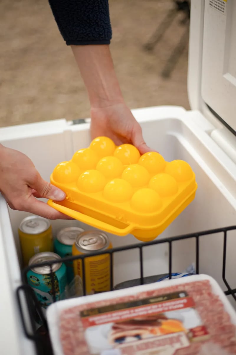 Porta Ovos Coghlan's Egg Holder - 12